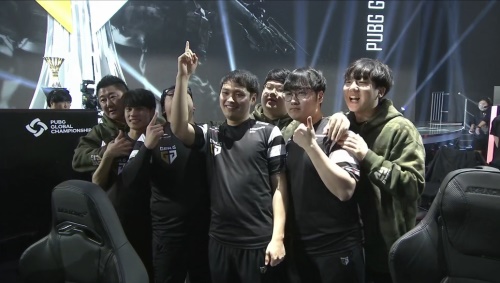 赛前我重拳出击，RNG对手打野这波垃圾话如何？